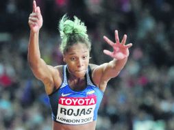 Por los aires. Yulimar Rojas realiza una de sus ejecuciones durante la Final de salto triple. EFE /