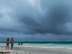 Joaquín González asevera que se mantienen al pendiente ante cualquier situación que pudiera darse por esta tomenta. AFP / E. Ruiz