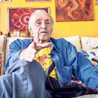 Peña Nieto lamenta la muerte de Rius