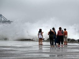 Aspecto de las playas previo a la entrada del ciclón que se prevé impacte a la medianoche de este miércoles. SUN /