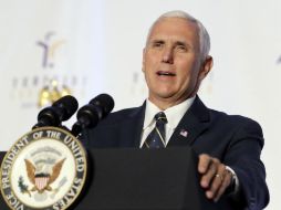 Pence dijo que su periplo por estas naciones responde a una directiva del presidente Trump. AP / D. Cummings