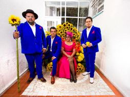 La Santa Cecilia. Su reciente disco fue grabado en plazas y calles de la Ciudad de México. ESPECIAL /