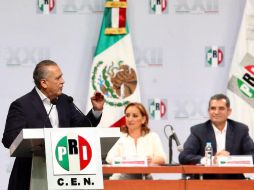 Manlio asegura que el PRI busca ''construir un sistema con igualdad de oportunidades, no de conductas corruptas y monopólicas''. TWITTER / @MFBeltrones