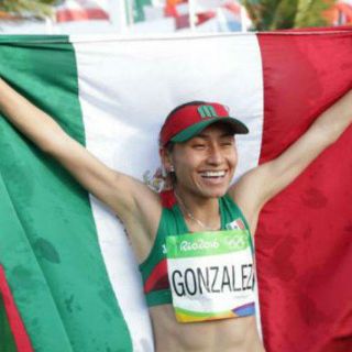 Lupita González gana plata en Mundial de Atletismo