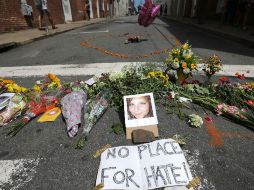 Tras la marcha de los supremacistas, un conductor embistió contra un grupo de opositores y una mujer perdió la vida por ello. AFP /
