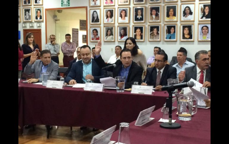 La Comisión legislativa de Vigilancia acuerda turnar al pleno del Congreso 31 cuentas públicas con cargos que suman 152 MDP. EL INFORMADOR / R. Rivas