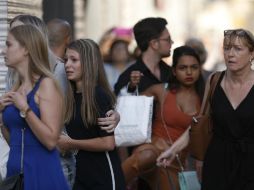 Los transeúntes corrían del lugar donde ocurrió el atropello masivo. AFP / J. Lago