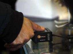 El INE tiene ya tres años con pruebas pilotos con la banca comercial. EFE /