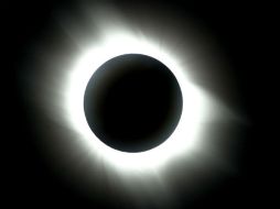 Recomiendan observar el fenómeno con filtros para soldar del número 14. AFP / ARCHIVO