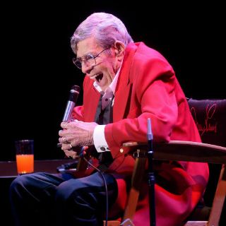Estrellas de Hollywood lamentan en redes la muerte de Jerry Lewis