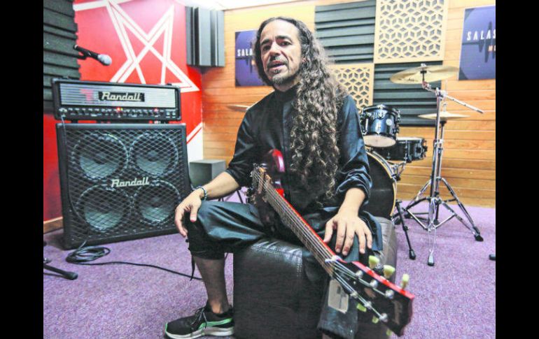 Rubén Albarrán dice que en su mandato al frente del país garantizaría que todos los niños tuvieran educación artística. EL INFORMADOR / G. Gallo