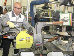 El futuro de la industria automotriz está en la mesa de discusión. NTX / ARCHIVO