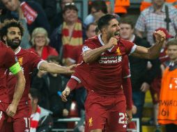 Emre Can (D) anota doblete en la victoria 3-1 (5-1 global) del Liverpool sobre el Hoffenheim. EFE / P. Powell