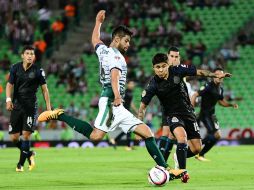 Acción del partido entre Santos y Chivas en el estadio de los Guerreros. MEXSPORT / E. Terrazas