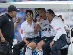 El delantero rojinegro recibió 11 puntadas en total en la mejilla derecha tras el choque con el arquero Jesús Corona. MEXSPORT / ARCHIVO