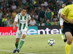 El mexicano fue parte del once titular y disputó los 90 minutos. TWITTER / @RealBetis