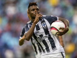 Avilés Hurtado celebra su gol ante Cruz Azul. MEXSPORT / V. León