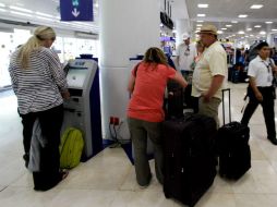 Las inclemencias climatológicas afectaron, aproximadamente, a más de 250 pasajeros que no pudieron llegar a Cancún. NTX / ARCHIVO