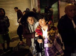 El alcalde informa de la campaña de recolección a través de Twitter, luego del sismo de anoche. AFP / P. Pardo