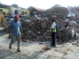 Vista general de los daños tras el fuerte sismo de anoche en el municipio de Juchitán, Oaxaca. EFE / P. Rasgado