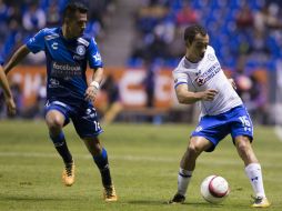 Acción del partido entre Puebla y Cruz Azul en el estadio Cuauhtémoc. MEXSPORT / Isabel