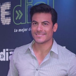 Carlos Rivera y Banda El Recodo interpretan ‘Maldito miedo’