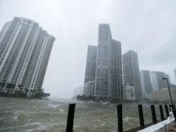 Monroe es el condado más afectado donde el 76 % no cuenta con suministro eléctrico. EFE / E. Lesser