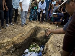 El gobierno estatal confirma que el número de víctimas por el sismo del pasado jueves aumentó a 78 en las últimas horas. AP / R. Blackwell