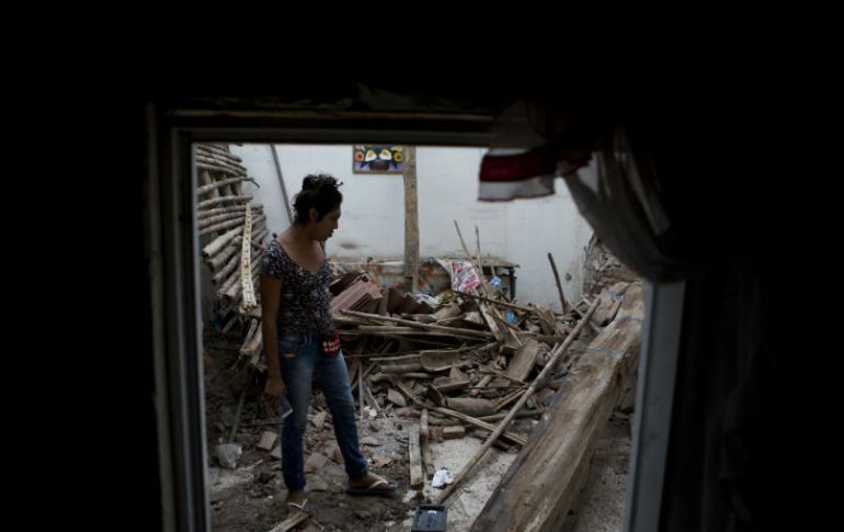 A cada propietario de la casa candidata se le entregará en un documento para la eventual reconstrucción o demolición. AP / R. Blackwell