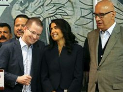 Ricardo Anaya, Alejandra Barrales y Dante Delgado, integrantes del Frente Ciudadano, en la presentación de su agenda legislativa. SUN / L. Godínez