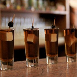 Buscan que menores no consuman alcohol