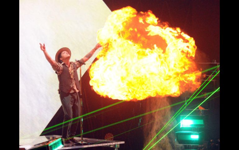 En febrero próximo se realizará el concierto de Bruno Mars en el Estadio Omnilife, 40 % de los asistentes serán turistas. AP / ARCHIVO