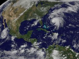 La tormenta tenía vientos máximos sostenidos de 100 kmh el domingo por la mañana. AP / NOAA-NASA