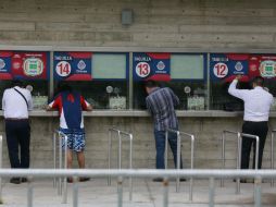 Al mediodía de este lunes todavía se podían encontrar boletos de todas las zonas del estadio. EL INFORMADOR / G. Gallo