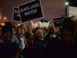Cientos de personas han marchado en los últimos días por las calles centrales de esta ciudad del estado de Misuri. AFP / M. Thomas