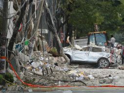 Servicios de emergencia realizan labores de rescate en las zonas afectadas. EFE / M. Guzmán