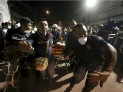 Rescatistas en la colonia Del Valle, en la Ciudad de México. Los equipos de emergencia no dejan de buscar personas con vida. AP / M. tovar