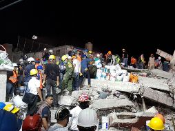 AT&T suspende temporalmente cargos asociados con el uso de su red en México y Estados Unidos.