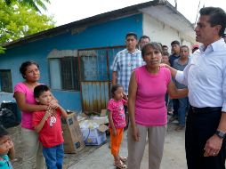 Peña Nieto confió en que en tres o cuatro meses se logre concluir la limpieza y edificación de viviendas.