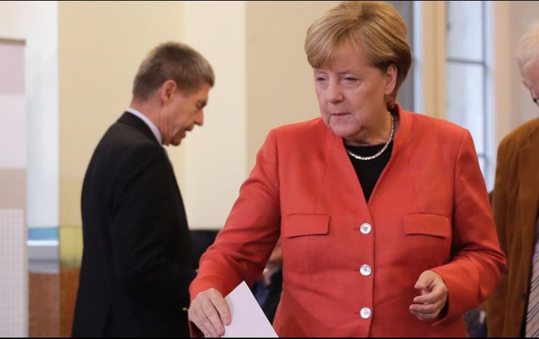 No obstante, votantes coinciden que Angela Merkel ya se ve cansada y algunos consideran ‘frustrante’ que siga en el puesto.