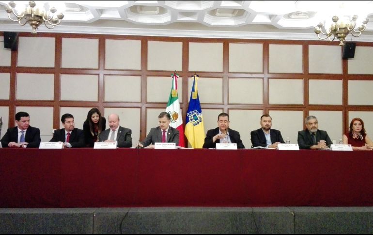 Revelan que la Prueba PLANEA también dejó ver que el país en general sigue rezagado en conocimientos.