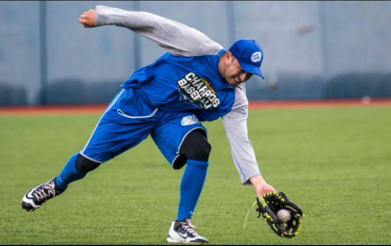 Edson García ya trabaja con el objetivo de participar en los jardines o como infielder. TWITTER / @charrosbeisbol
