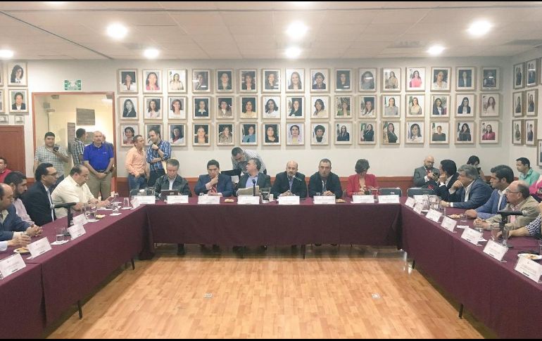 Plantean la posibilidad de que se instalen mesas de revisión de las iniciativas. TWITTER / @LegislativoJal