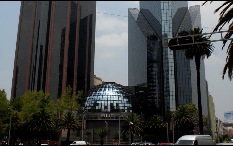 Los bancos a nivel mundial presentan movimientos positivos, tras algunas sesiones de tomas de utilidades y atentos a la apreciación del dólar. NTX / ARCHIVO