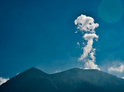 La actividad que muestra Agung es similar a la registrada antes de la erupción de 1963, que mató a más de mil personas. AFP/B. Ismoyo