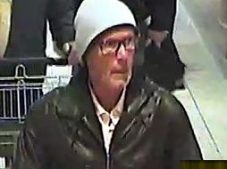 La policía de Friedrichshafen difundió imágenes del principal sospechoso. AFP