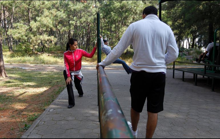 Pequeños cambios en la vida cotidiana como comer y beber de forma más sana y hacer ejercicio, permitirían reducir las muertes males cardíacos. EL INFORMADOR / ARCHIVO