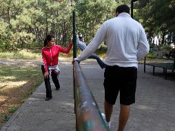 Pequeños cambios en la vida cotidiana como comer y beber de forma más sana y hacer ejercicio, permitirían reducir las muertes males cardíacos. EL INFORMADOR / ARCHIVO