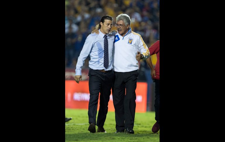 Ricardo Ferretti, técnico de Tigres (D) puso paz entre Almeyda y Vargas. MEXSPORT/ J. Martínez