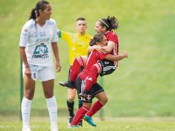 Gol y triunfo. Natalia Duarte (#13) grita el tanto de último minuto ayer contra las visitantes del León. MEXSPORT